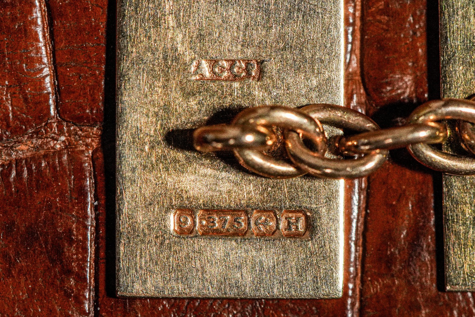 Stunning High Quality 9k Solid Gold Engine Turned Antique English Cufflinks