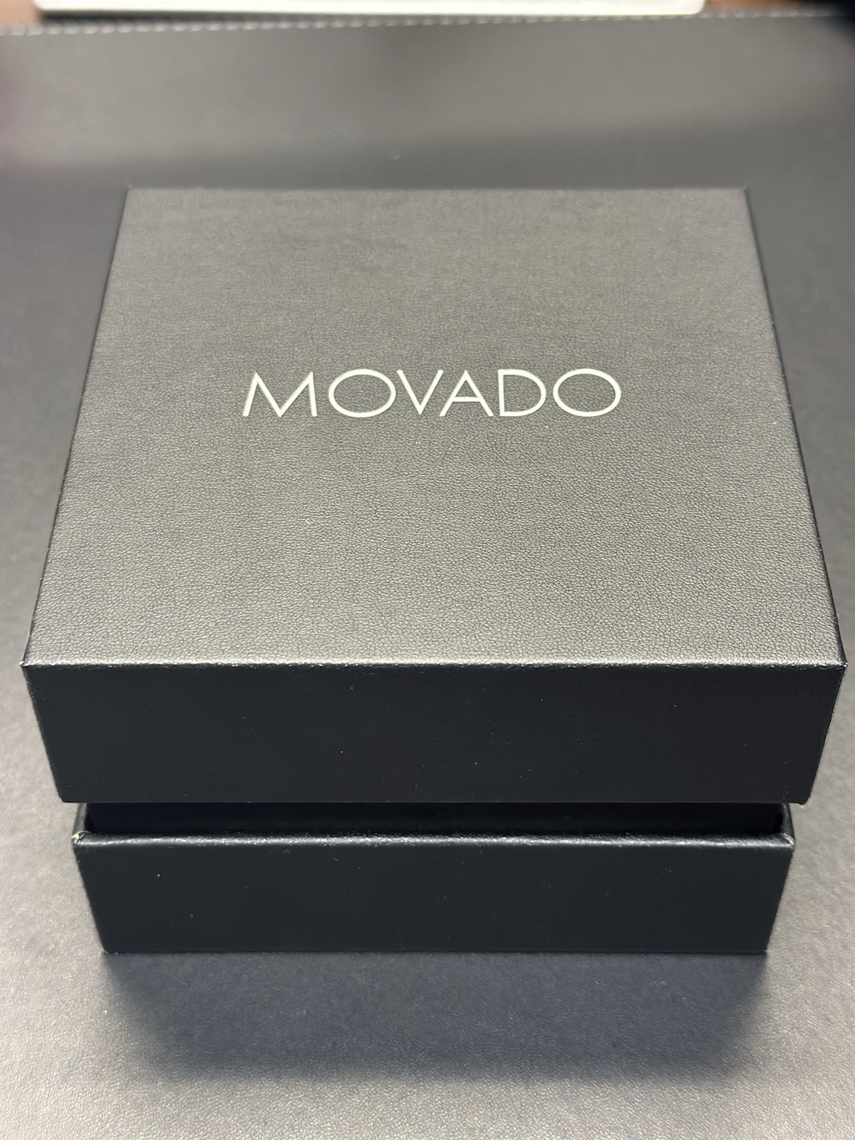 Movado Classic Museum Men’s Black Dial Swiss Quartz Watch – 2100014
