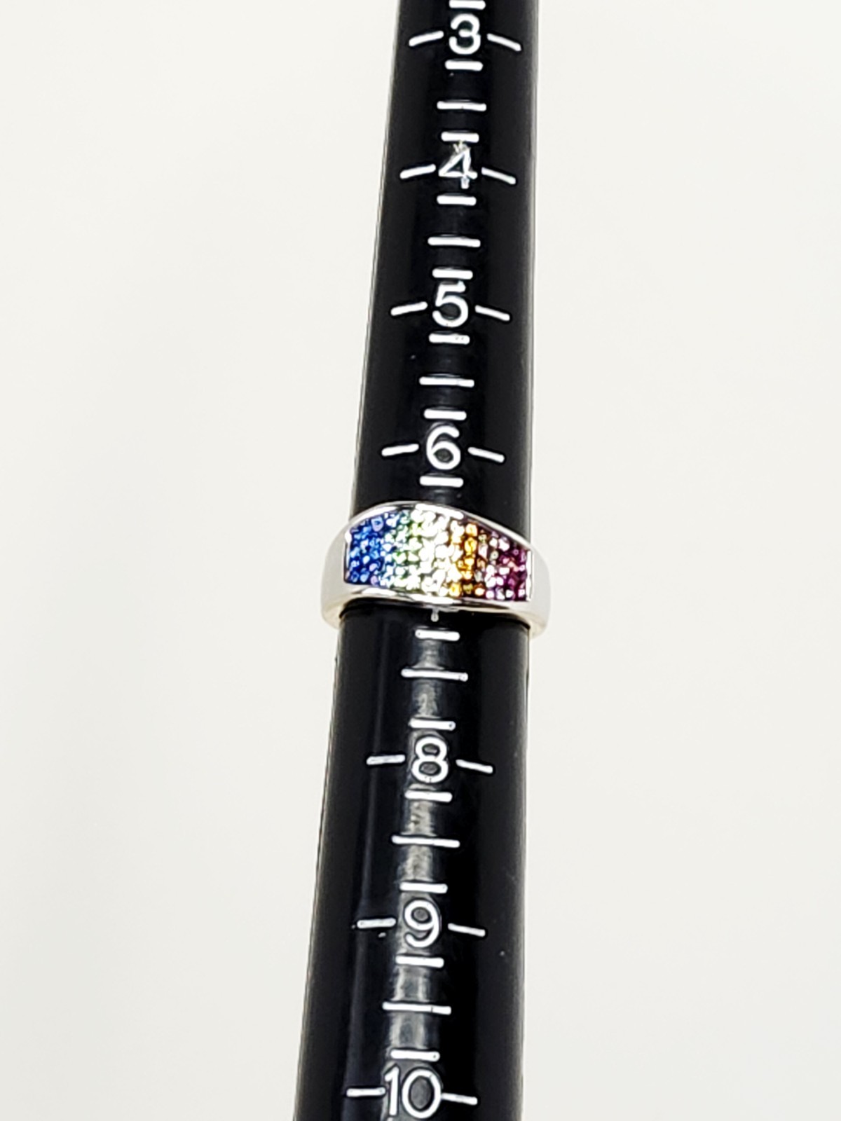ATI BR CH Rainbow Crystal Silver Tone Wide Band Ladies Ring – Sz 6.75
