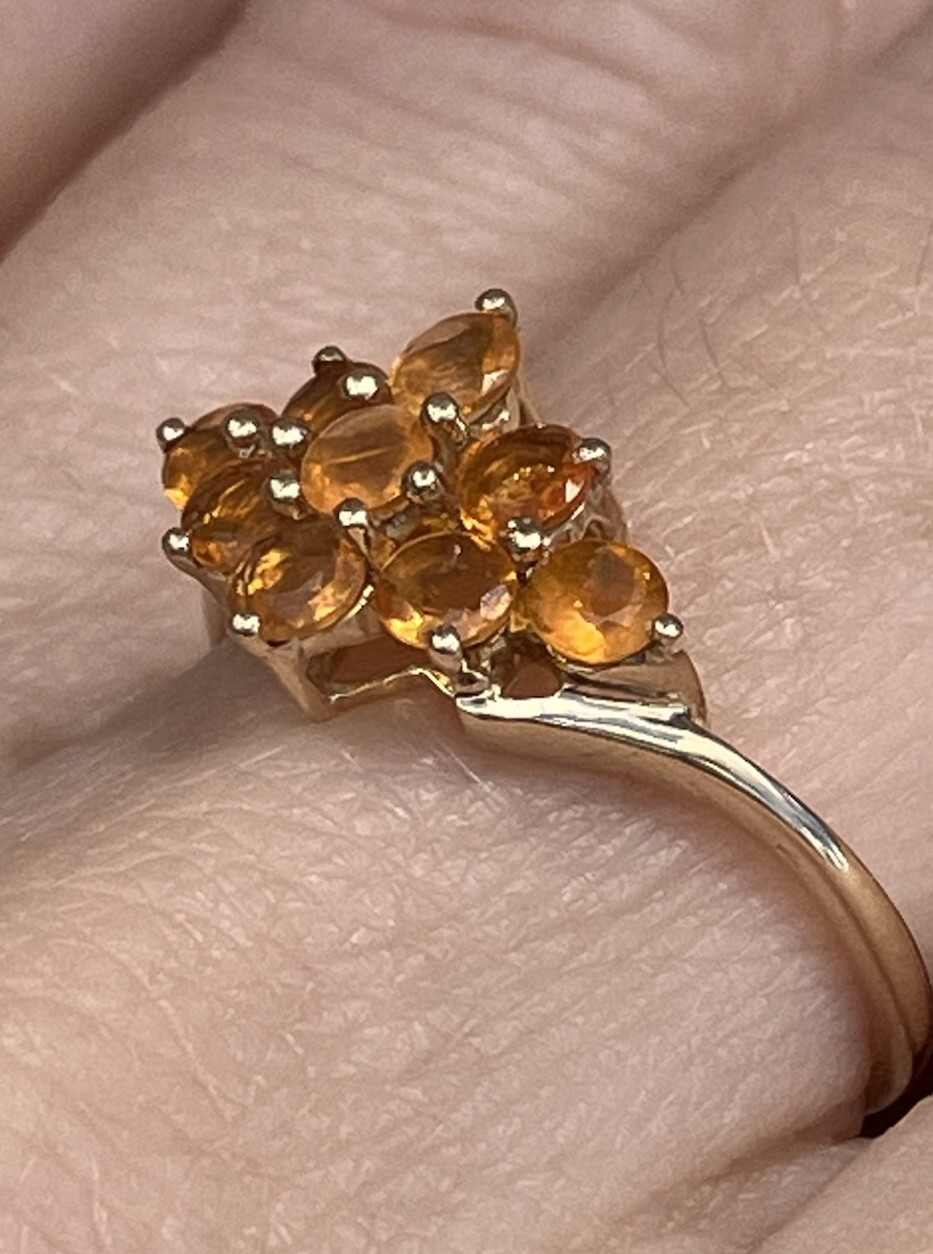 10K Gold Orange Cluster Ring Size 7.25 STS India Glass or Gemstones 1.95g