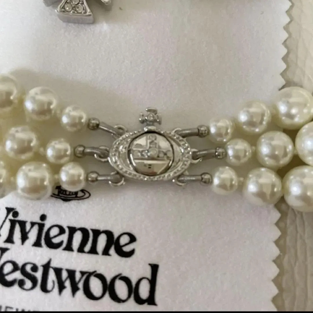 Vivienne Necklace 3-strand Pearl Choker Silver 40cm w/Pouch IN BOX