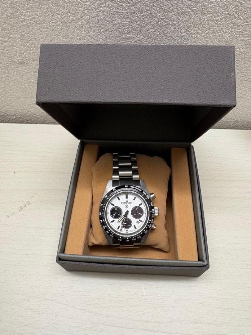 Seiko Prospex SPEEDTIMER SBDL085 Solar Chronograph 39mm Panda Dial 10ATM Mens