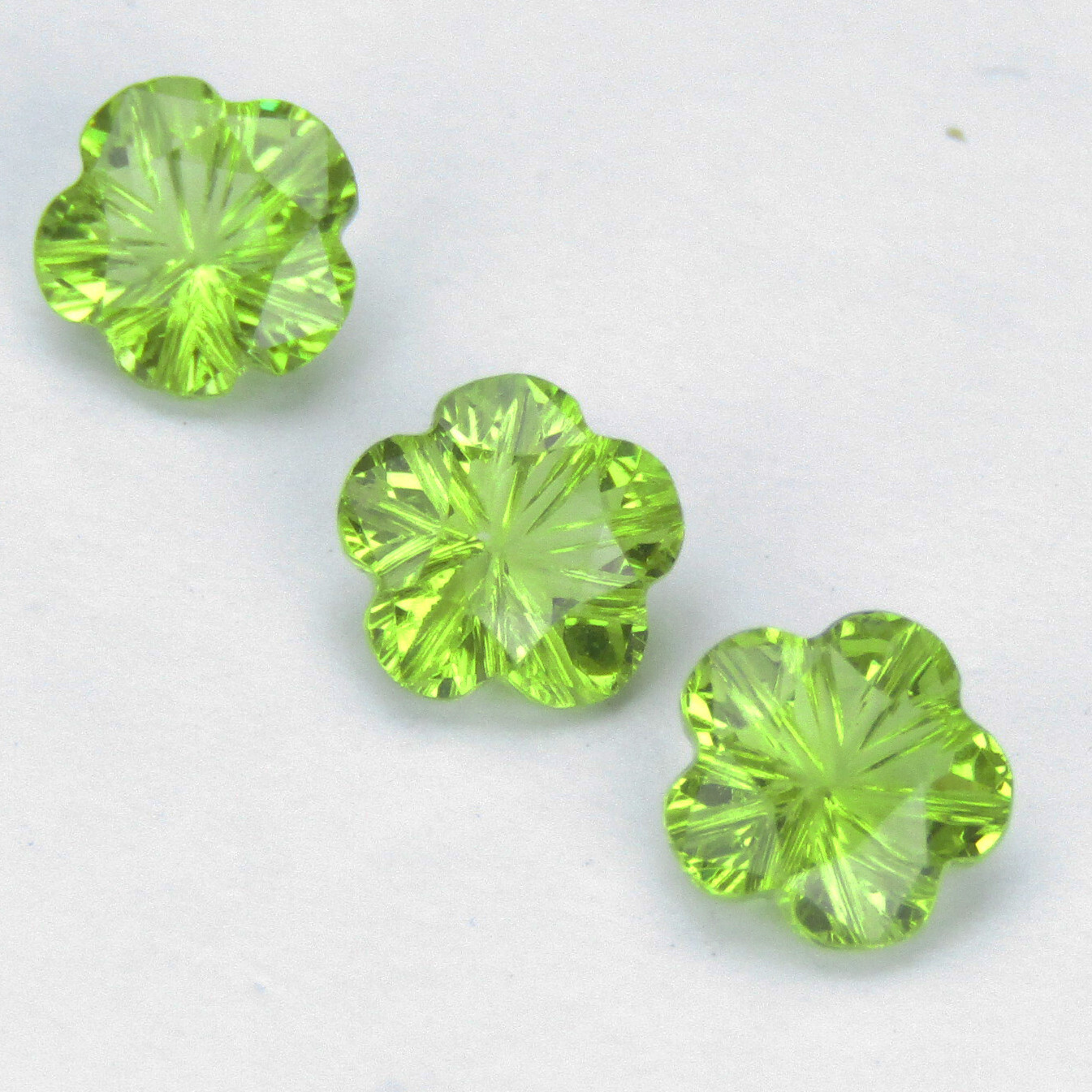 2.00Cts Natural Green Peridot Nice Carving 6mm Flower Shape 3 Pieces Of Gems