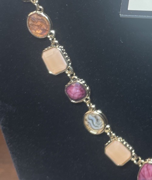NAPIER gold-tone NECKLACE and 3 Pair EARRINGS Peach Orange Pink Plum Beautiful