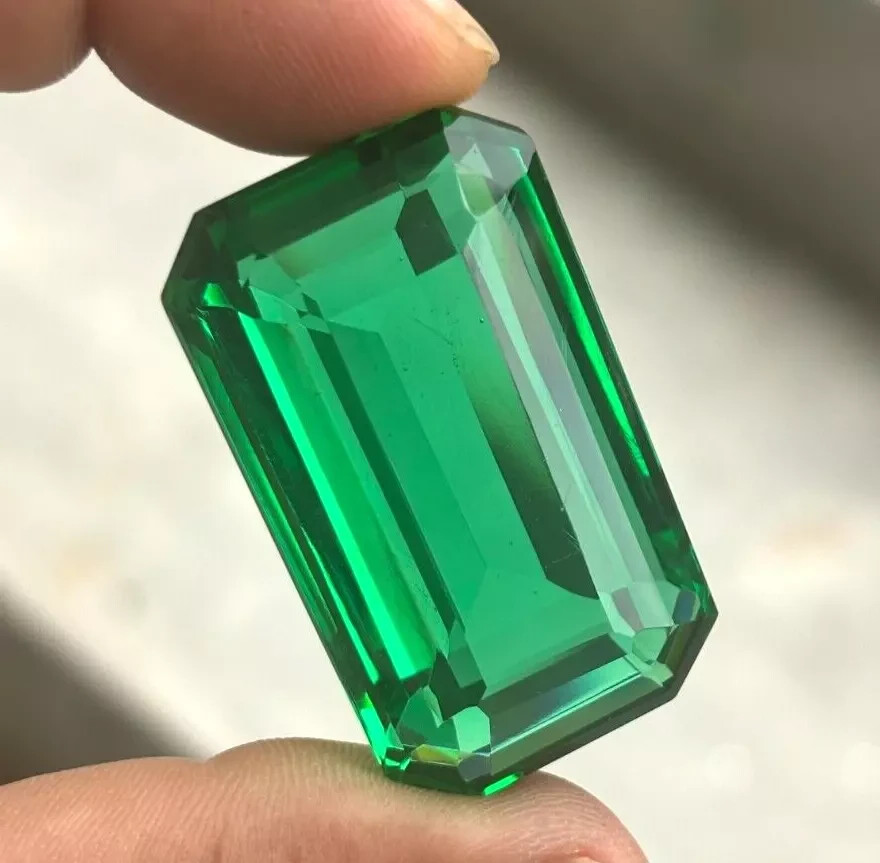 Green Color 125+ Ct Natural Emerald Emerald Cut Loose Gemstone
