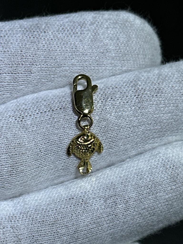 14k Yellow Gold Diamond Cut Design Fish Dangle Charm Pendant With Lobster Lock