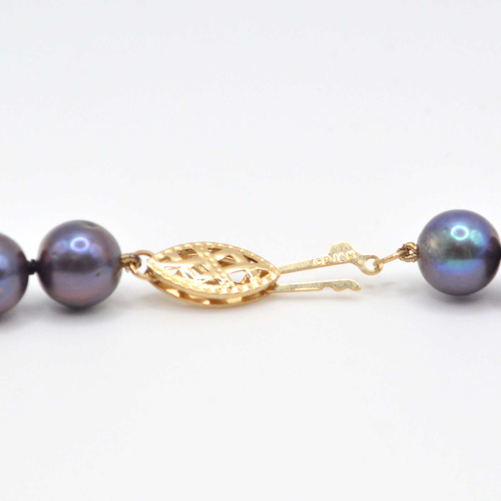 Black Peacock Cultured Pearl Necklace 7mm 17.75″ 14K Gold Clasp Knotted Strand