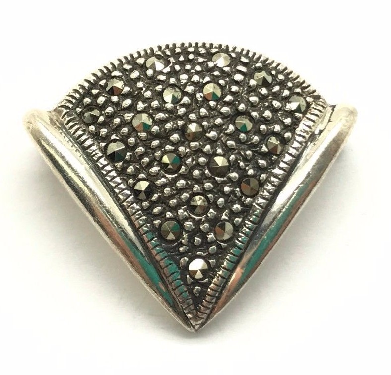 Sterling Silver 925 Marcasite Dotted Triangle V Shape Twist Groove Brooch – Pin