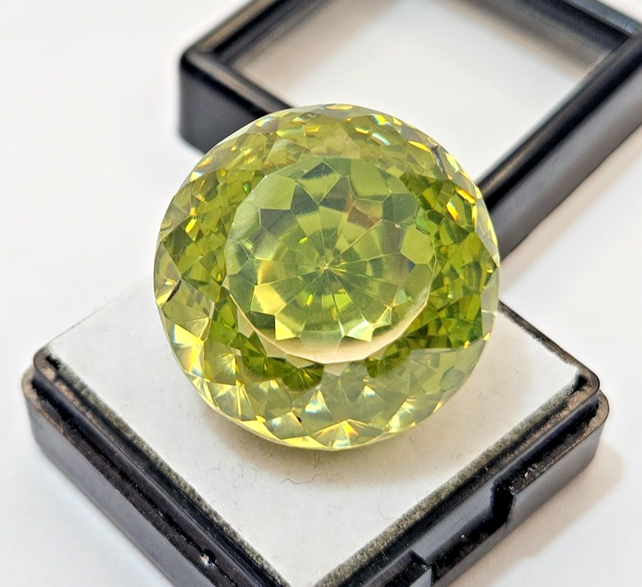 Cambodian Round Cut Green Zircon 105+ Ct Loose Gemstone For Pendant Making
