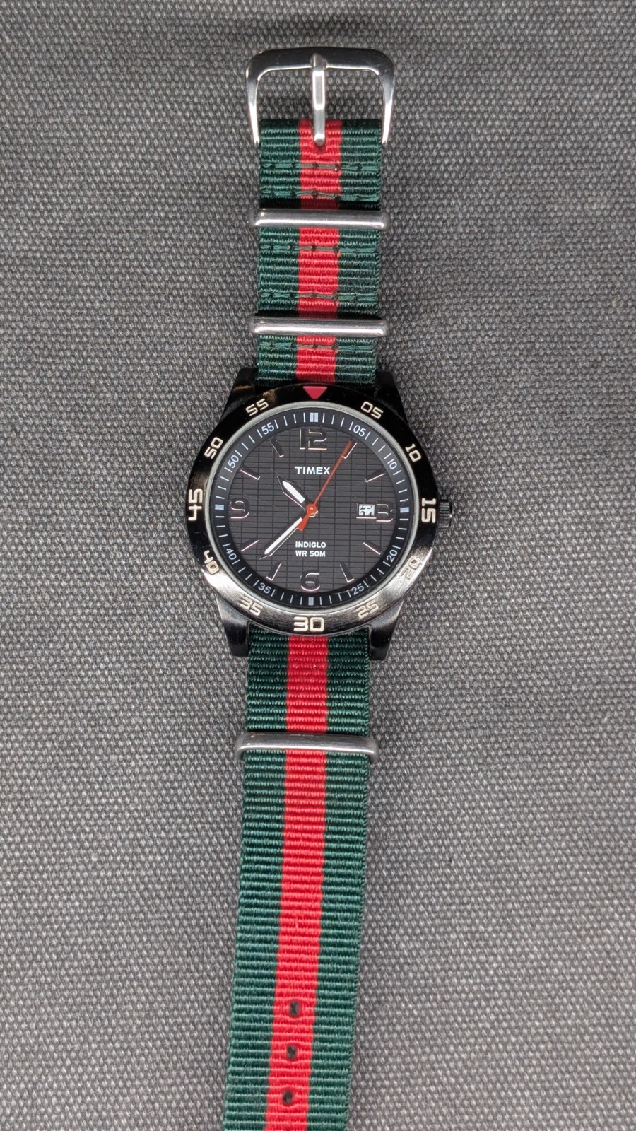 Timex Indiglo Day Date WR50M Quartz Men’s Watch NATO Strap Runs Great
