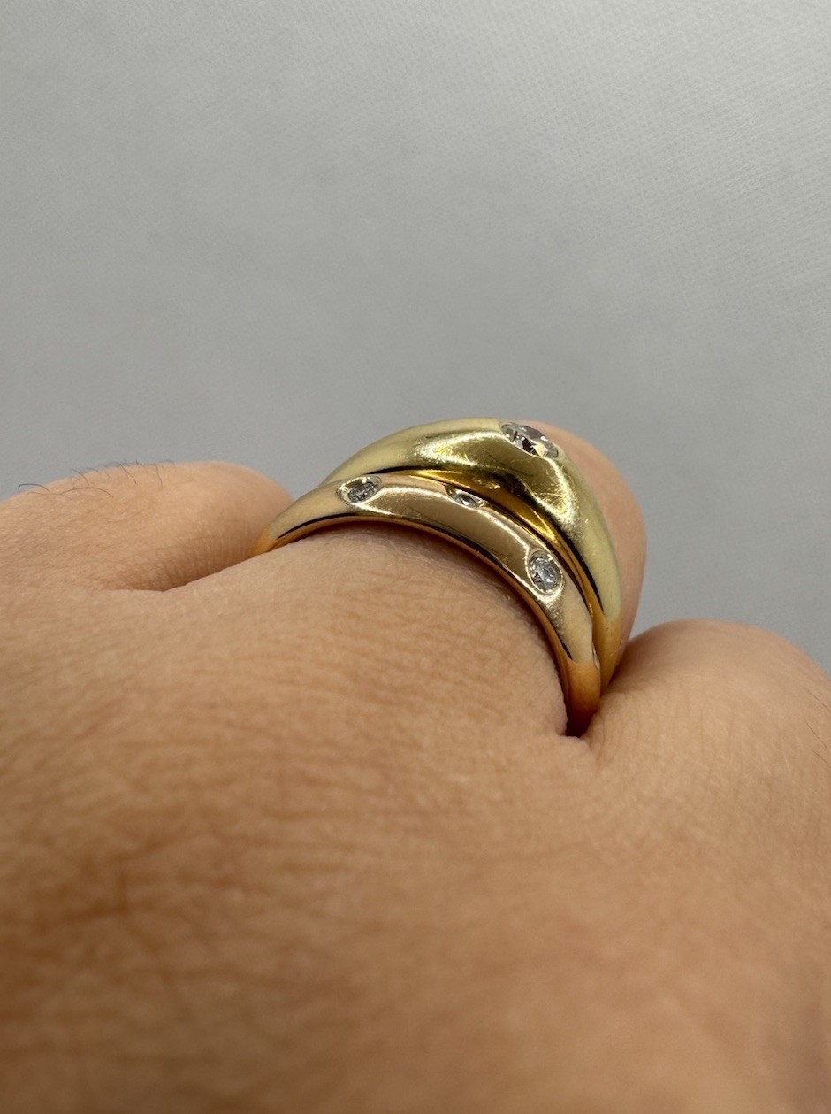 Contemporary 14k Yellow Gold Gypsy Ring Size ~7.25 Natural Diamond
