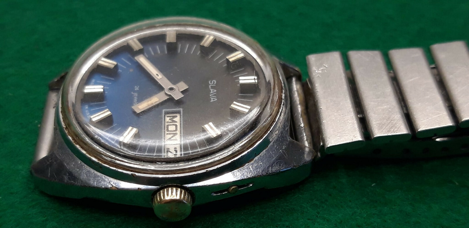Watch USSR Slava 26 jewels Mechanical Soviet Wristwatch Russian Rare Vintage
