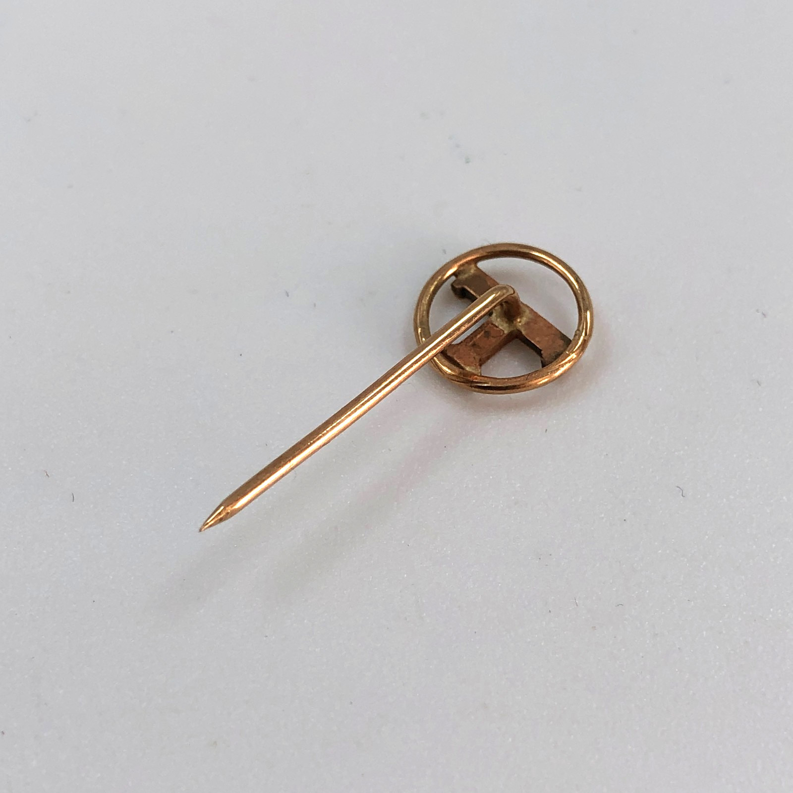 Vintage 9ct Gold ‘ T ‘ Initial Stick Pin – L 2.7cm x W 1cm – 0.73g