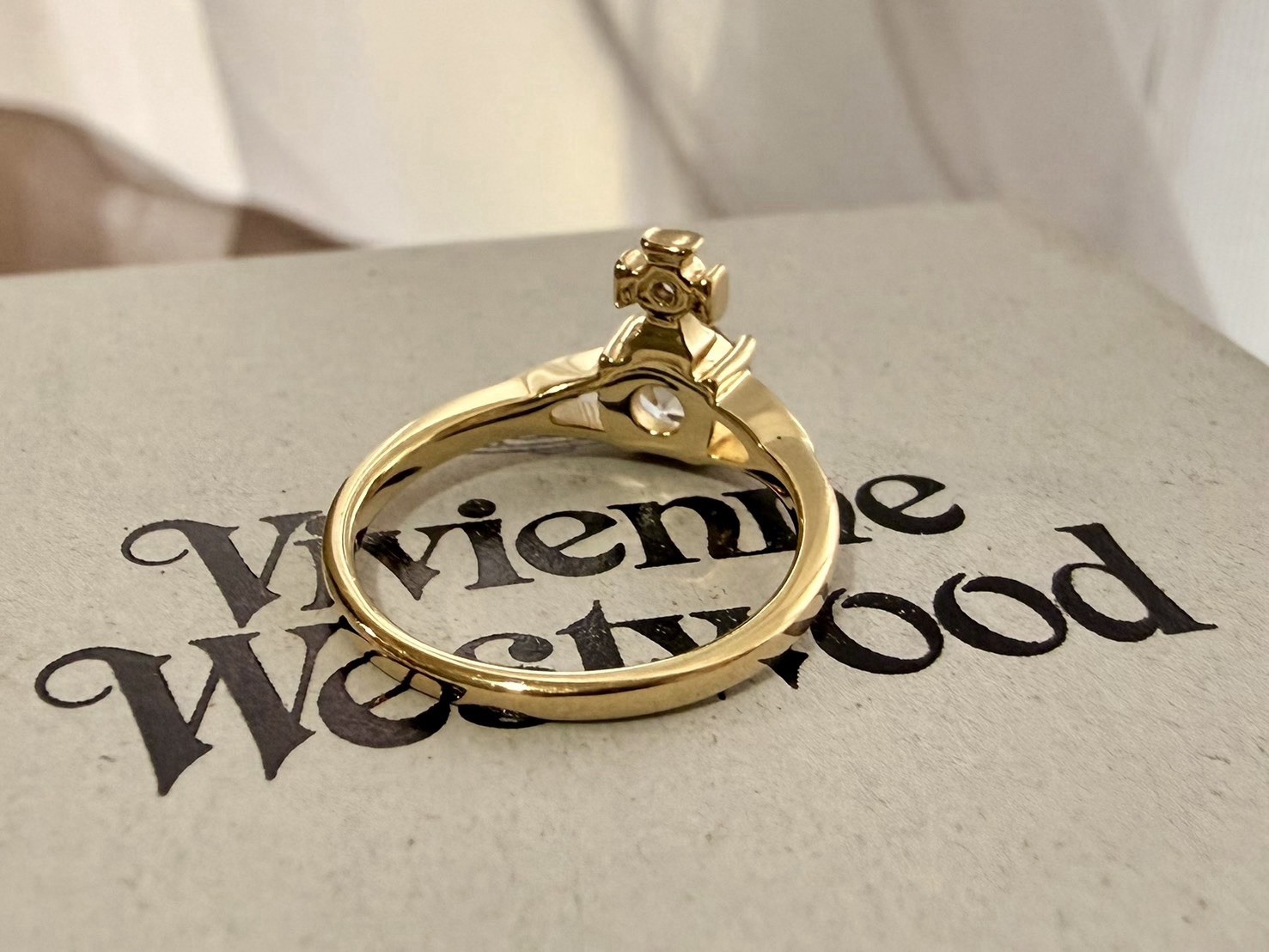 Vivienne Westwood Reina Orb Ring (XS, Gold) Authentic Mint Condition Size 5 US
