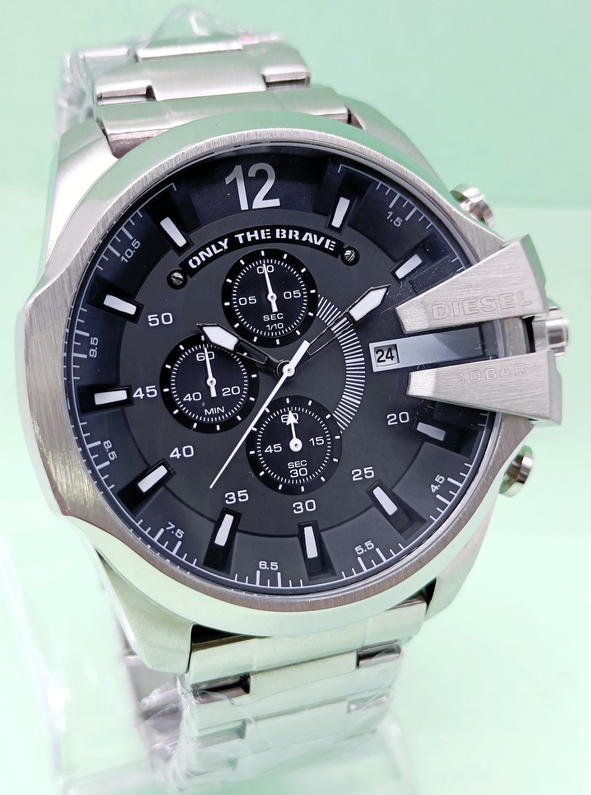 Fabulous Diesel 10 Bar “ONLY THE BRAVE” Chronograph Quartz Men’s Wrist Watch