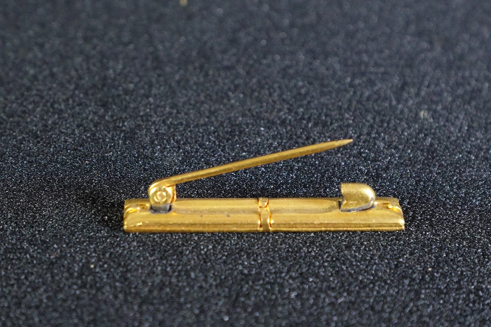 Antique Victorian Ladies Neck Pint Set Gold-Front NOS On Original Card