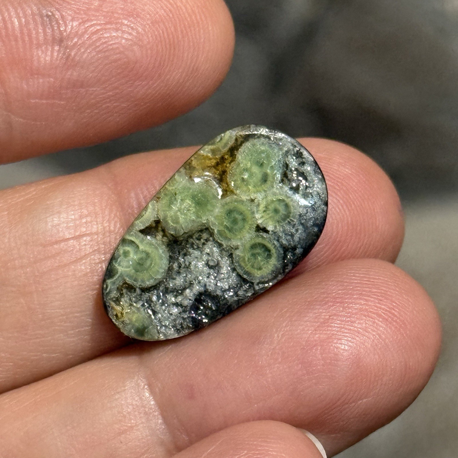 10.9ct 22x13x4.5mm Rare Lime Green Wavelite Loose Drusy Cabochon Gem