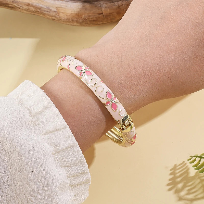 Flower Pattern Enamel Cloisonne Bracelet for Women Retro Gold Color Plated Bangl