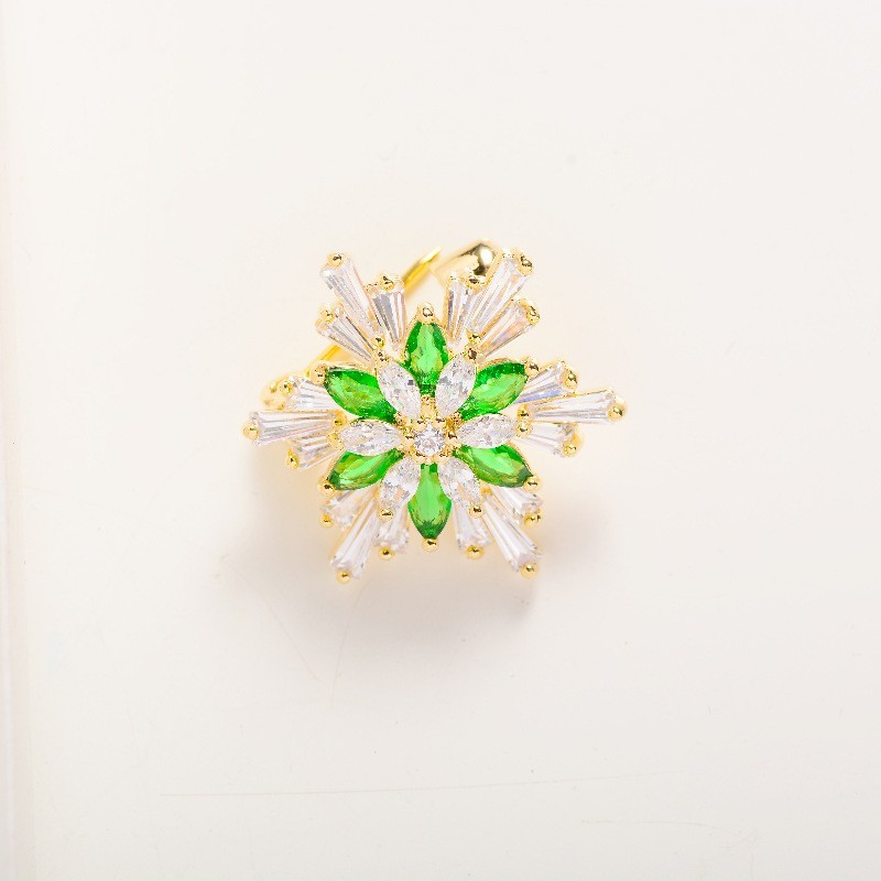 Women’s Fashion Elegant Snowflake Shaped Alloy Brooch Synthetic Zircon Brooch
