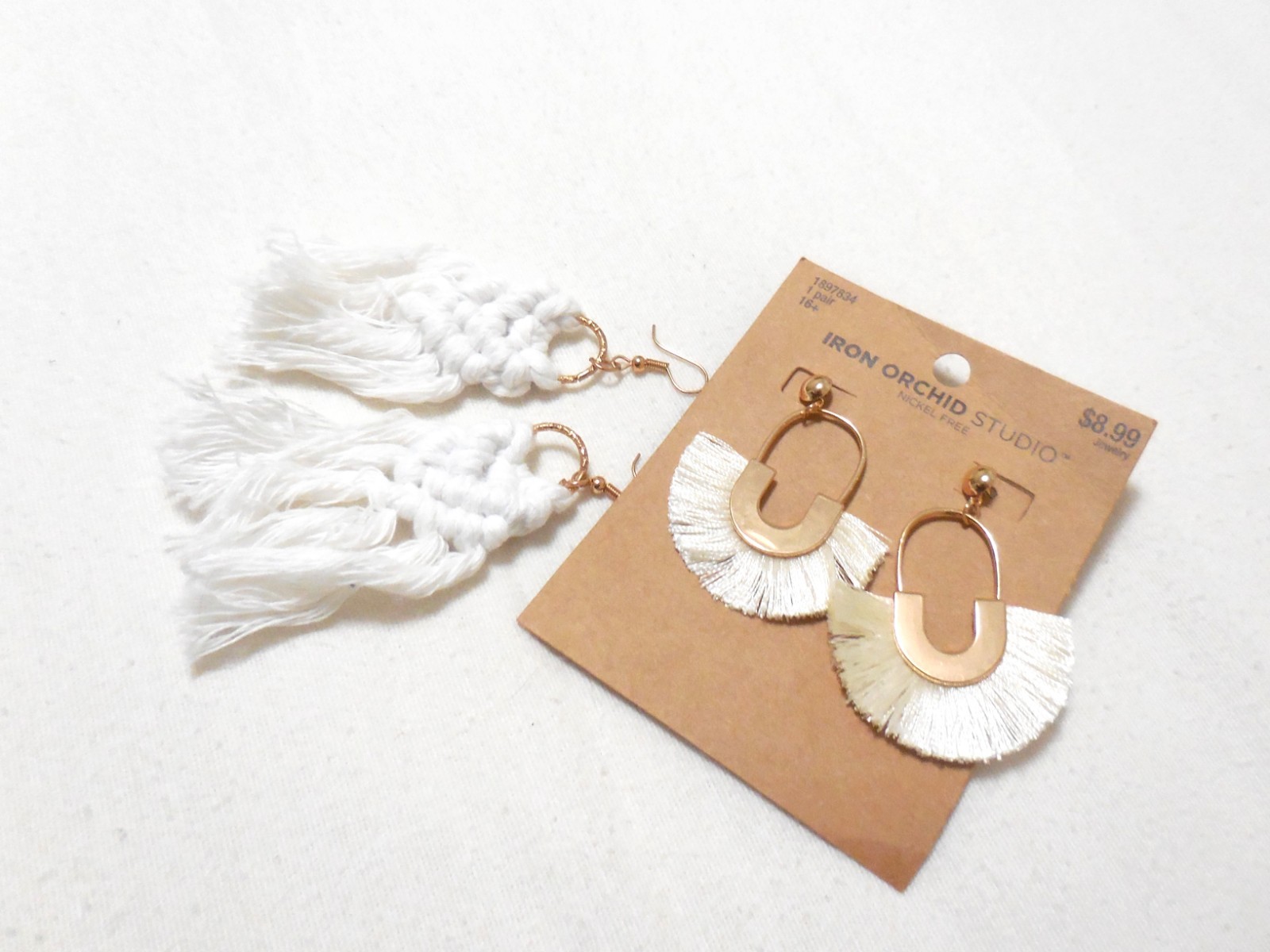 2 Pairs of Women’s Fabric Dangle Earring in Ivory w/ Vintage Woven Coin Bag