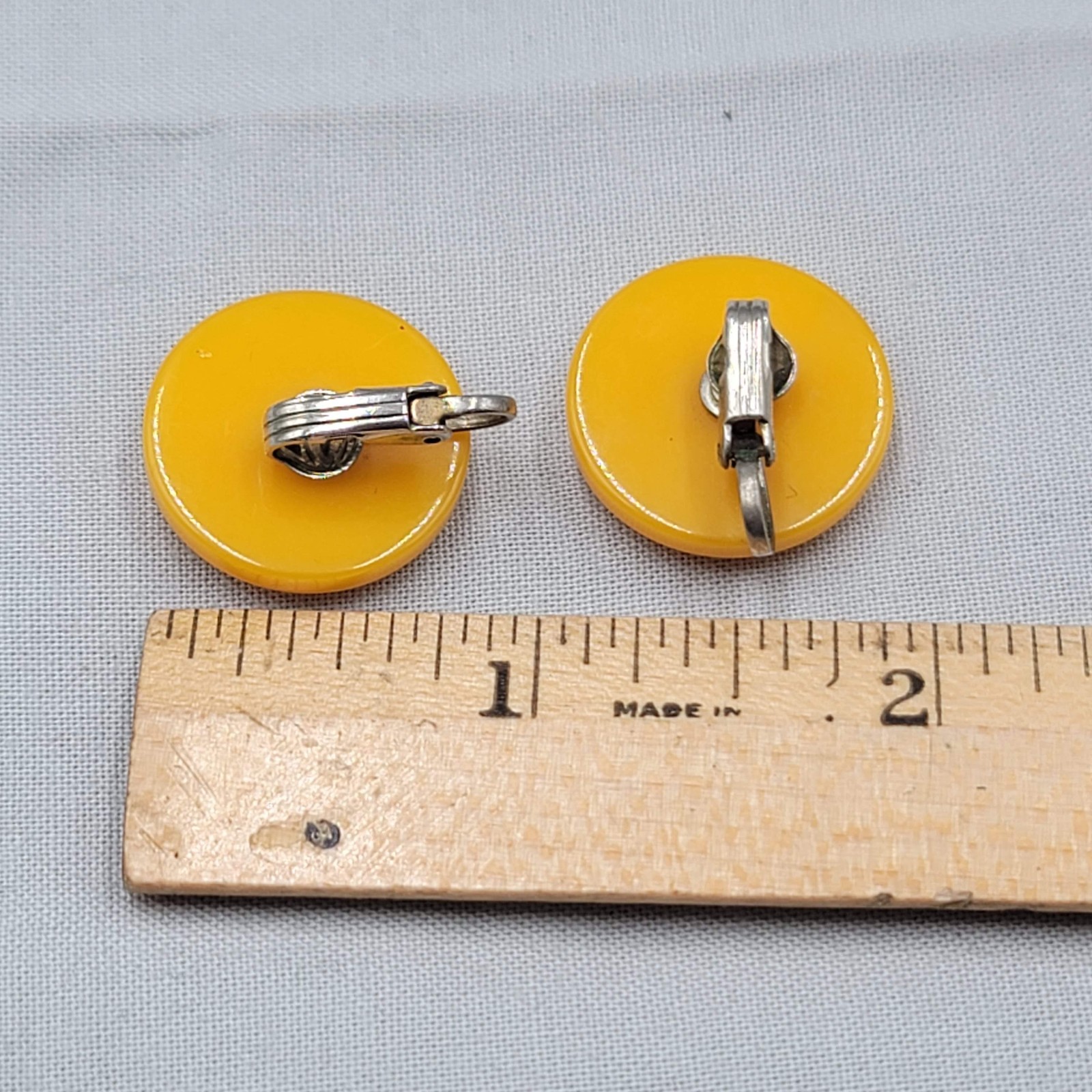 Vintage Mustard Yellow Clip on Earrings Flat Round Drop 3/4″