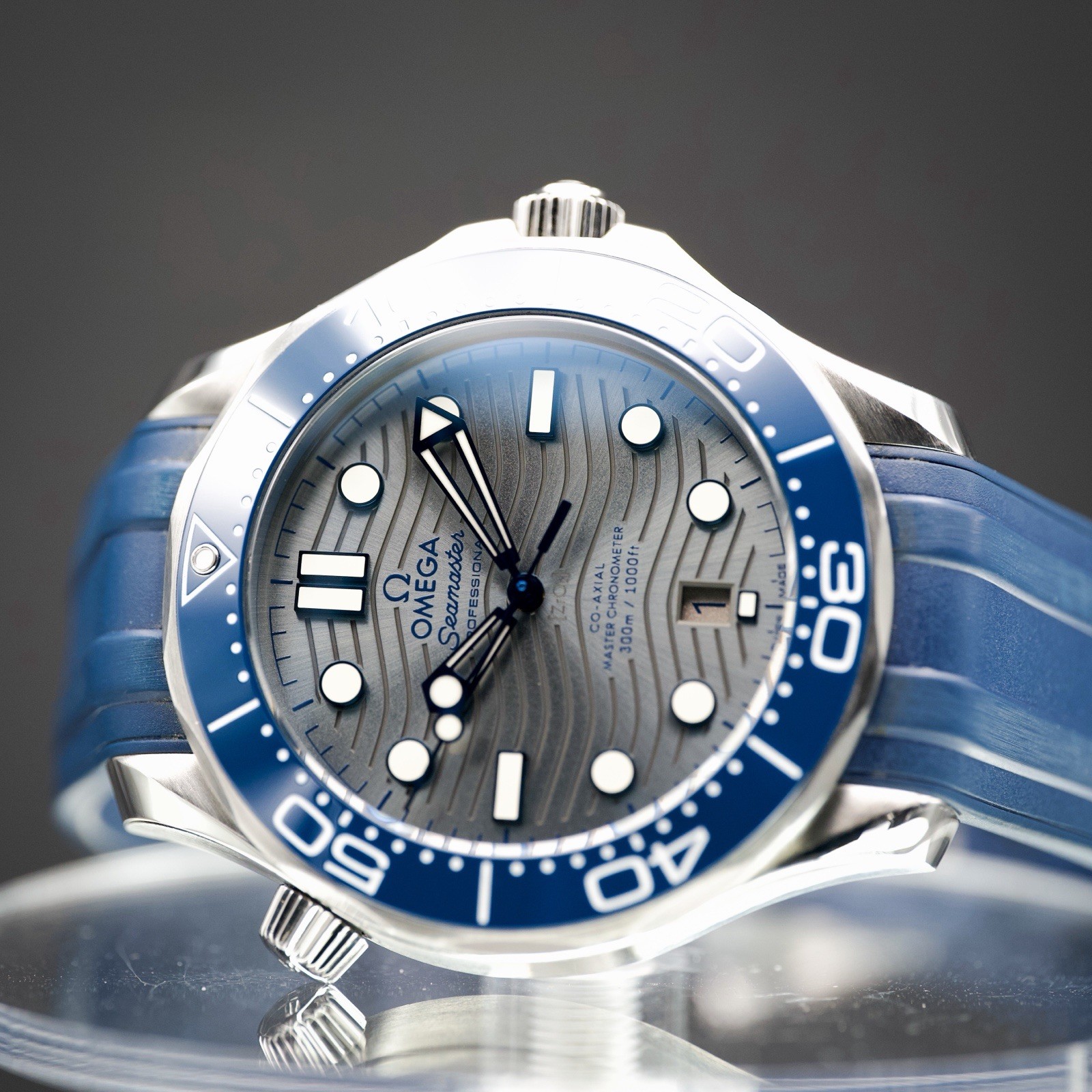 Omega Seamaster Diver 300M 42mm Grey Dial Ceramic Bezel Full Box & Papers
