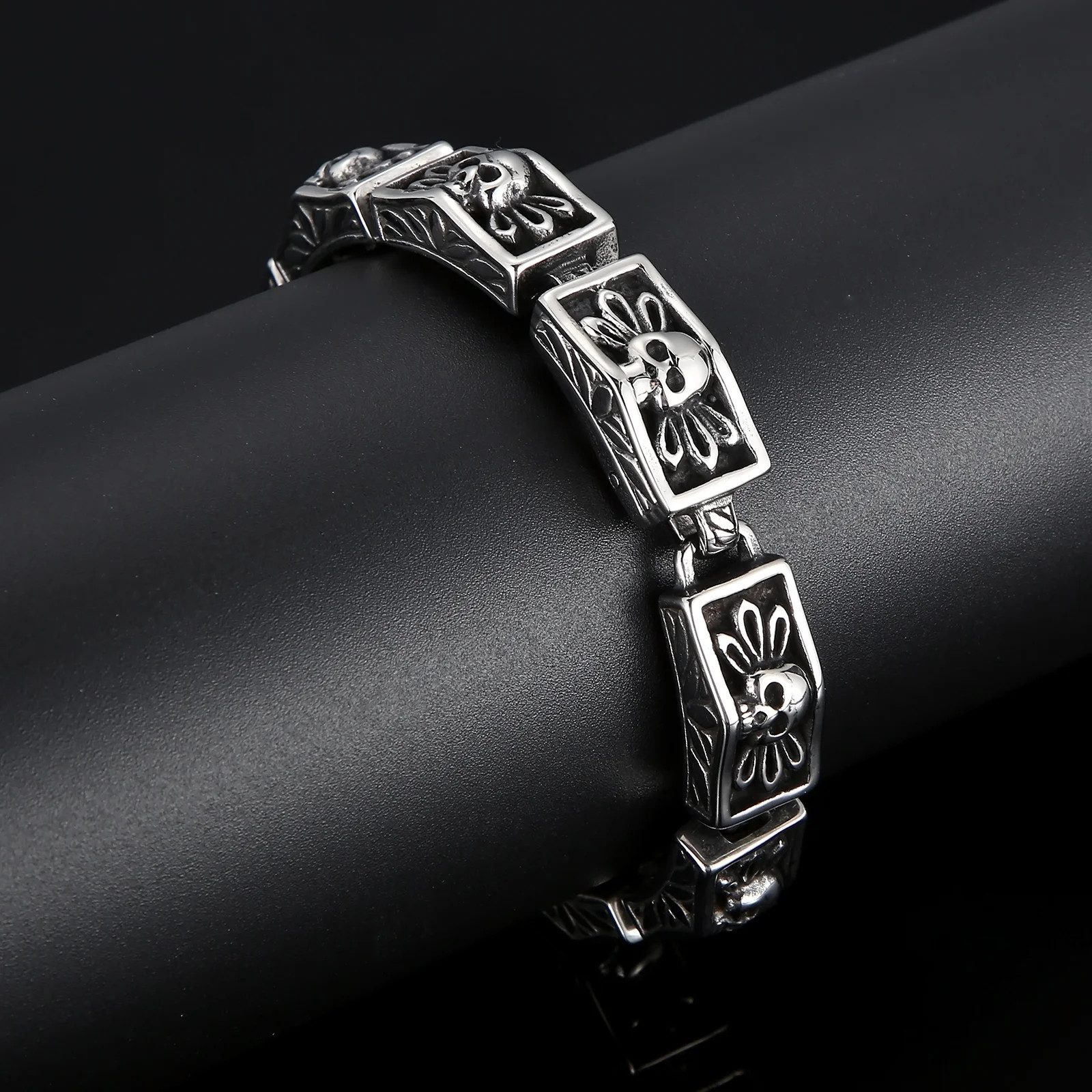 Men’s Heavy Stainless Steel Motorcycle Bike Chain Pirate Skull Biker Bracelet