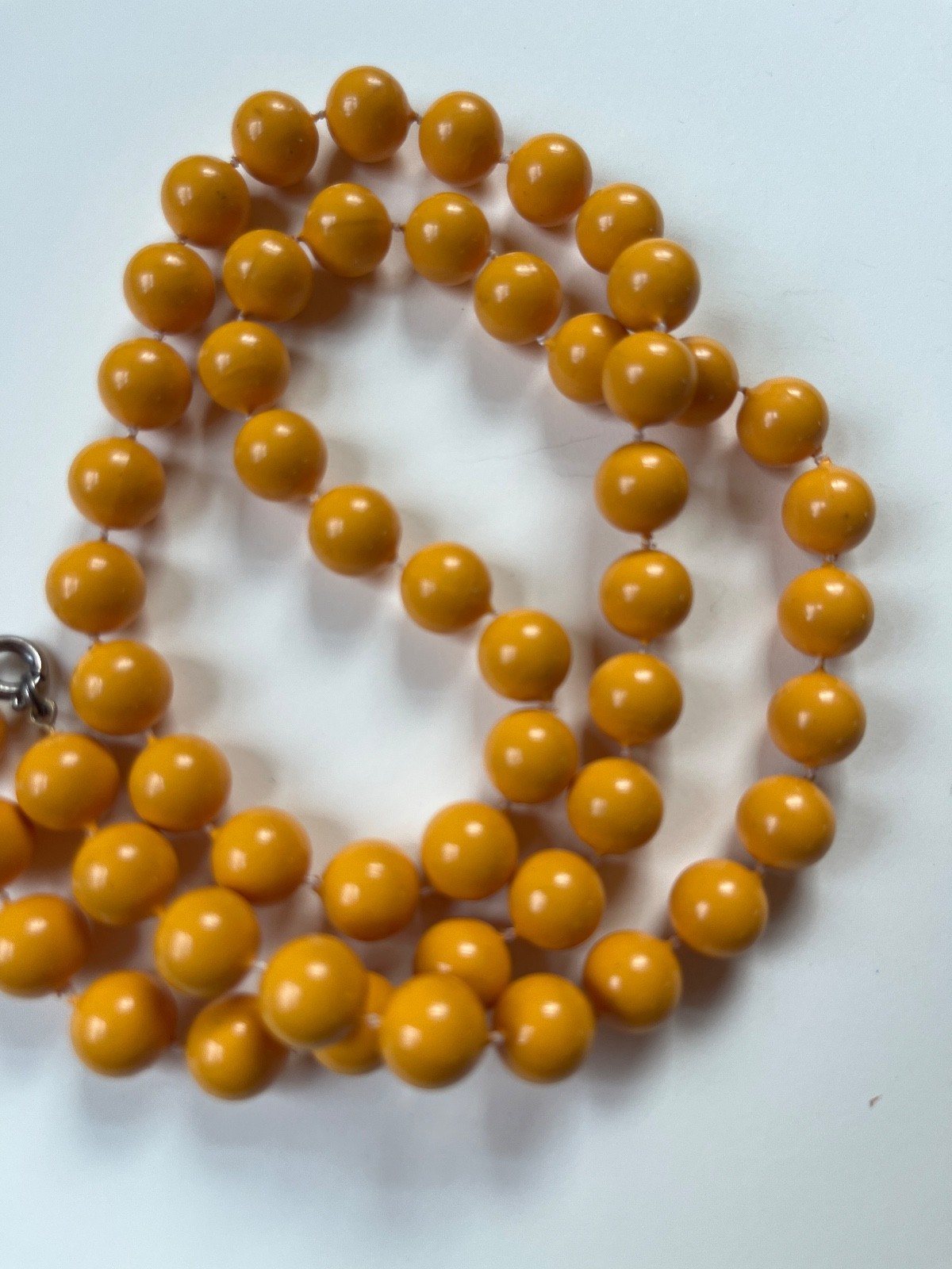 Vintage Simple Round Mustard Yellow Plastic Bead Necklace – 23 inches long x