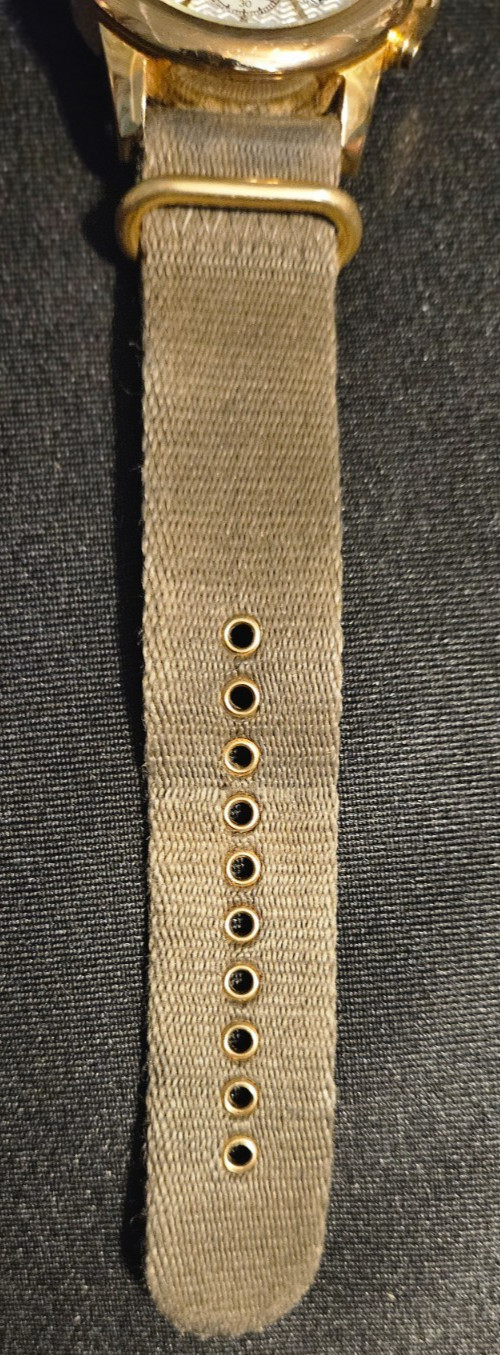 Sperry Top-Sider A126-13 103073 Gold Tone Watch Nylon Strap New Battery Running