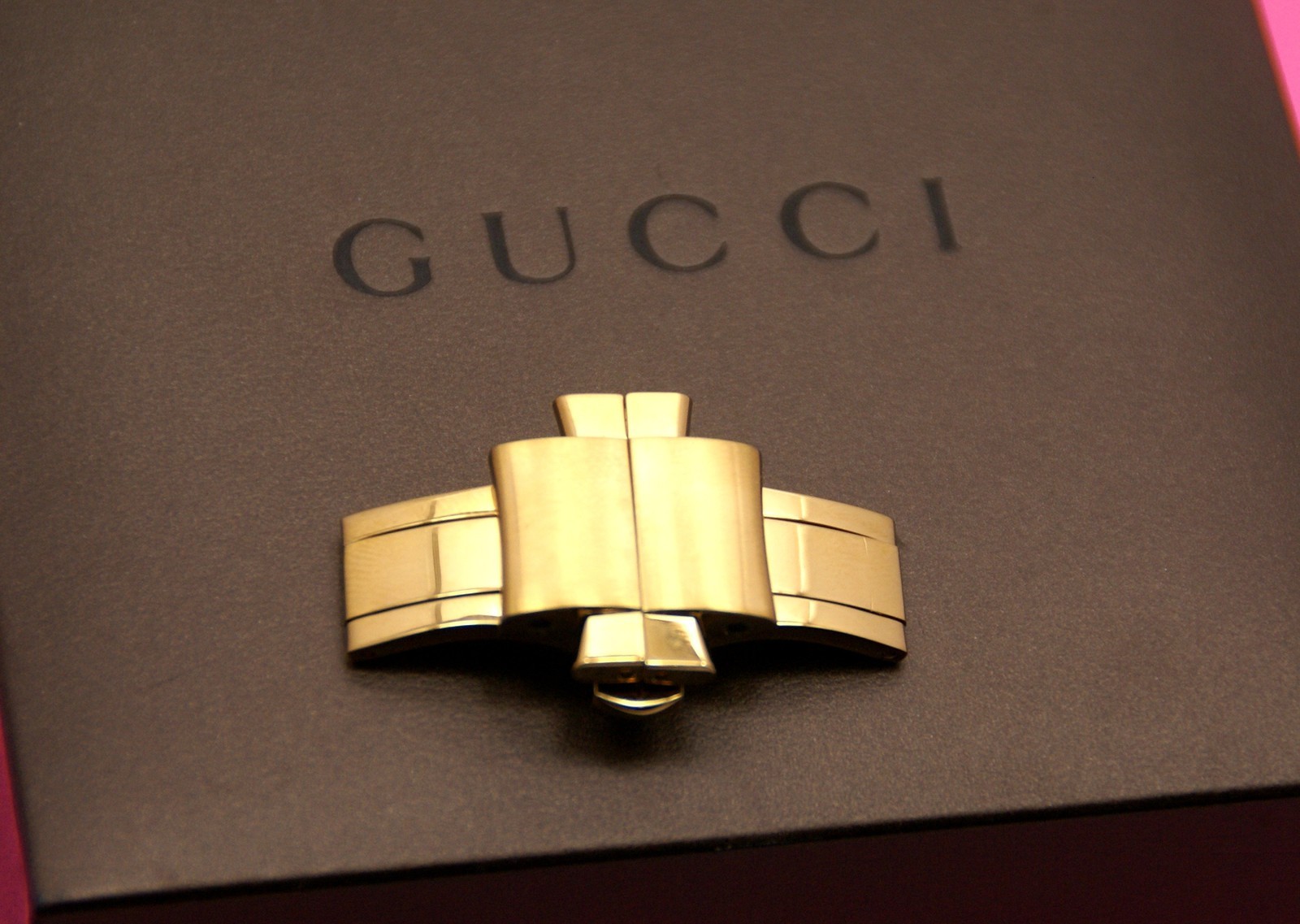 Gucci Replacement Clasp – 8500 M – All Gold Tone – VG