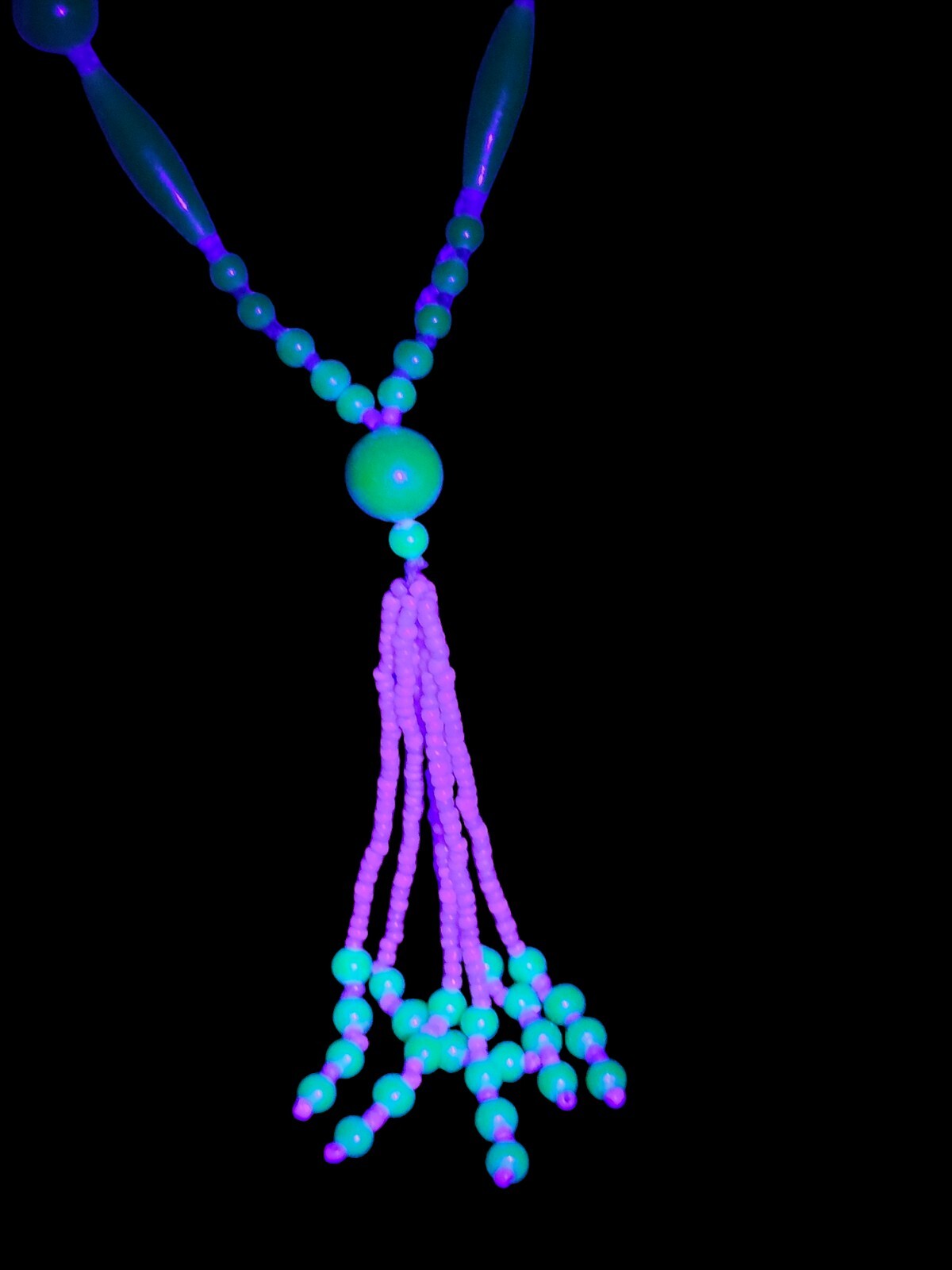 Antique 1920-30s Art Deco Sautoir Green White Uranium Glass Bead Tassel Necklace