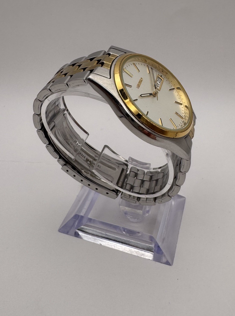 1998 Vintage Seiko Quartz Day-Date Two-Tone Men’s Watch – Seiko 7N43 Movement