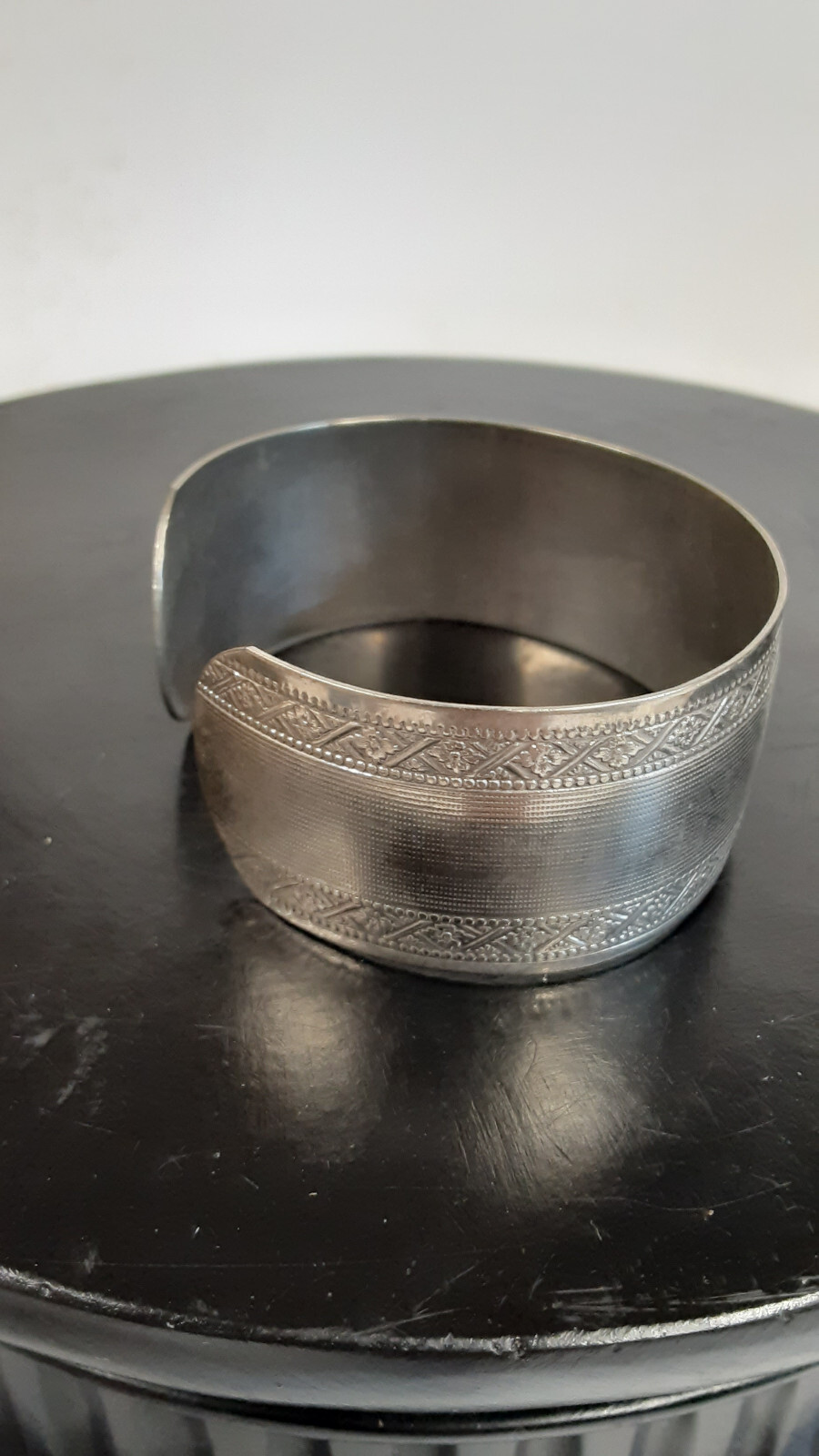 VINTAGE CUFF BRACELET With Design 2-1/4 inch Diameter, 1 inch Wide