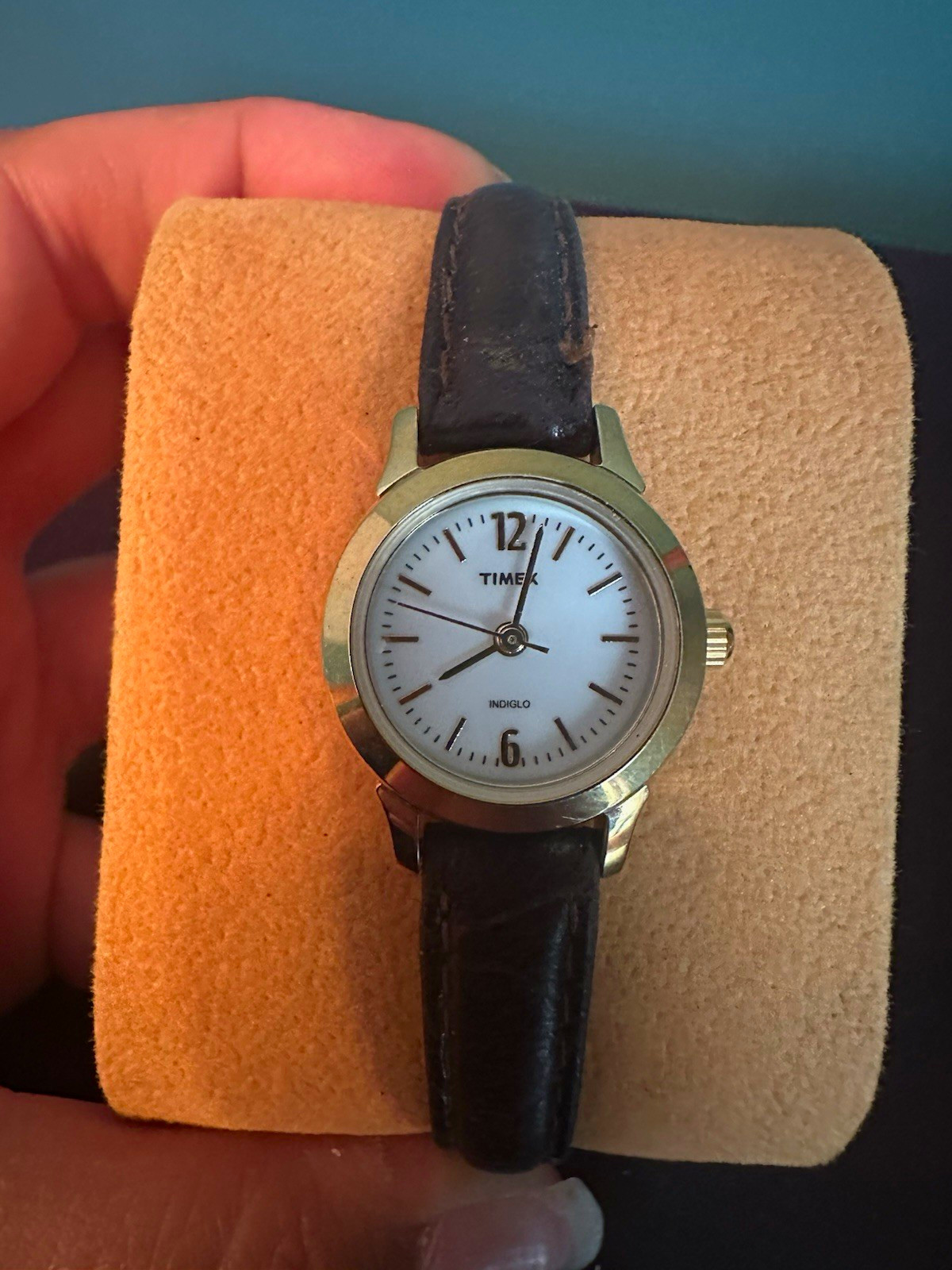 Timex Indiglo Women’s Quartz Analog Watch Gold Case Black Leather Strap 30M