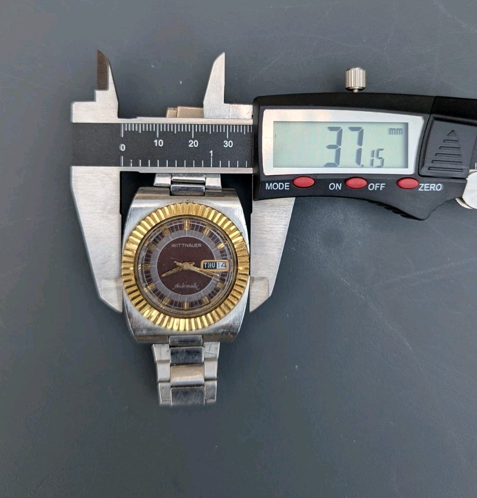 Vintage Longines Wittnauer Automatic Stainless Steel Day Date Mens Watch (Runs)