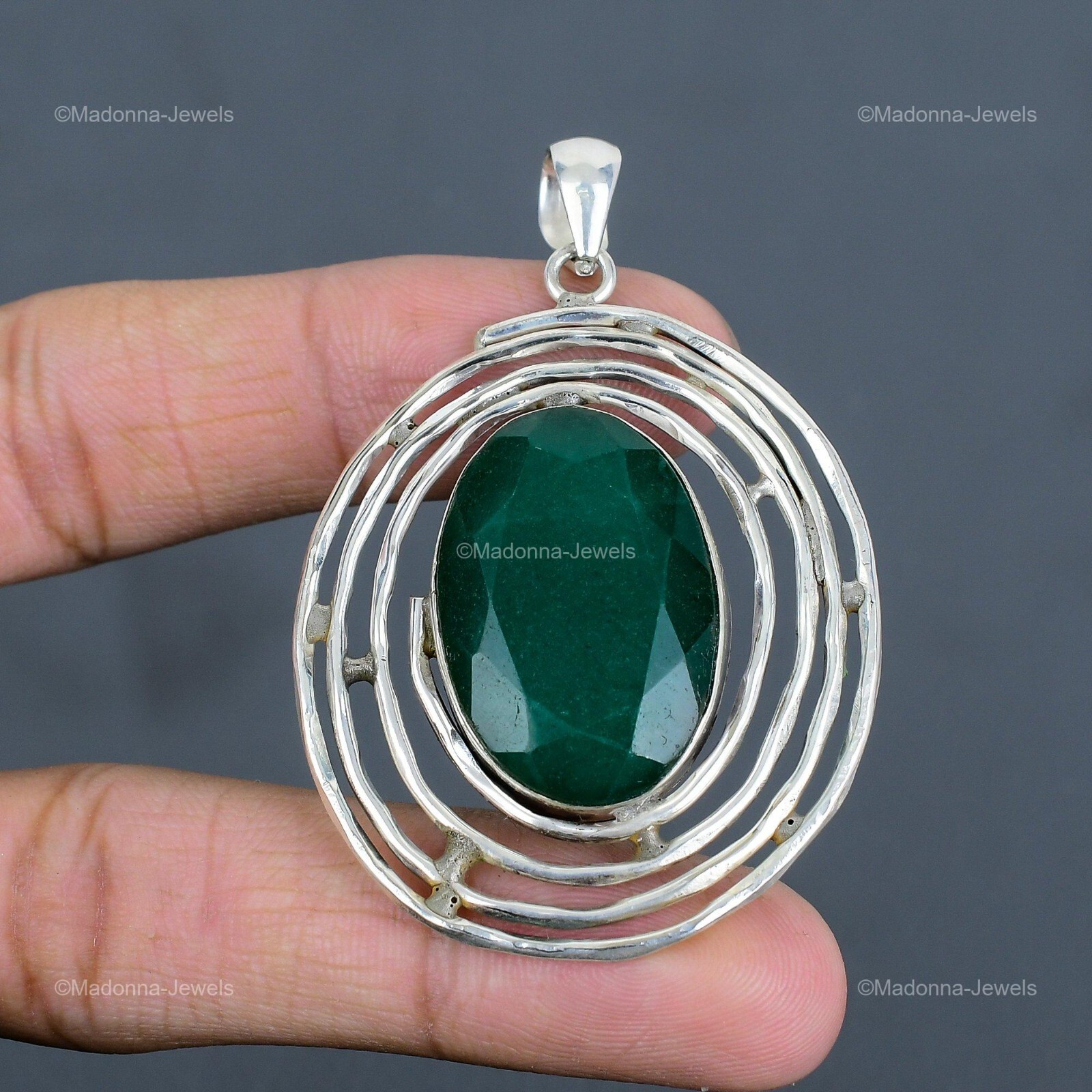 Valentines Deal 925 Silver Oval Zambian Emrald Stone Anniversary Pendant Jewelry