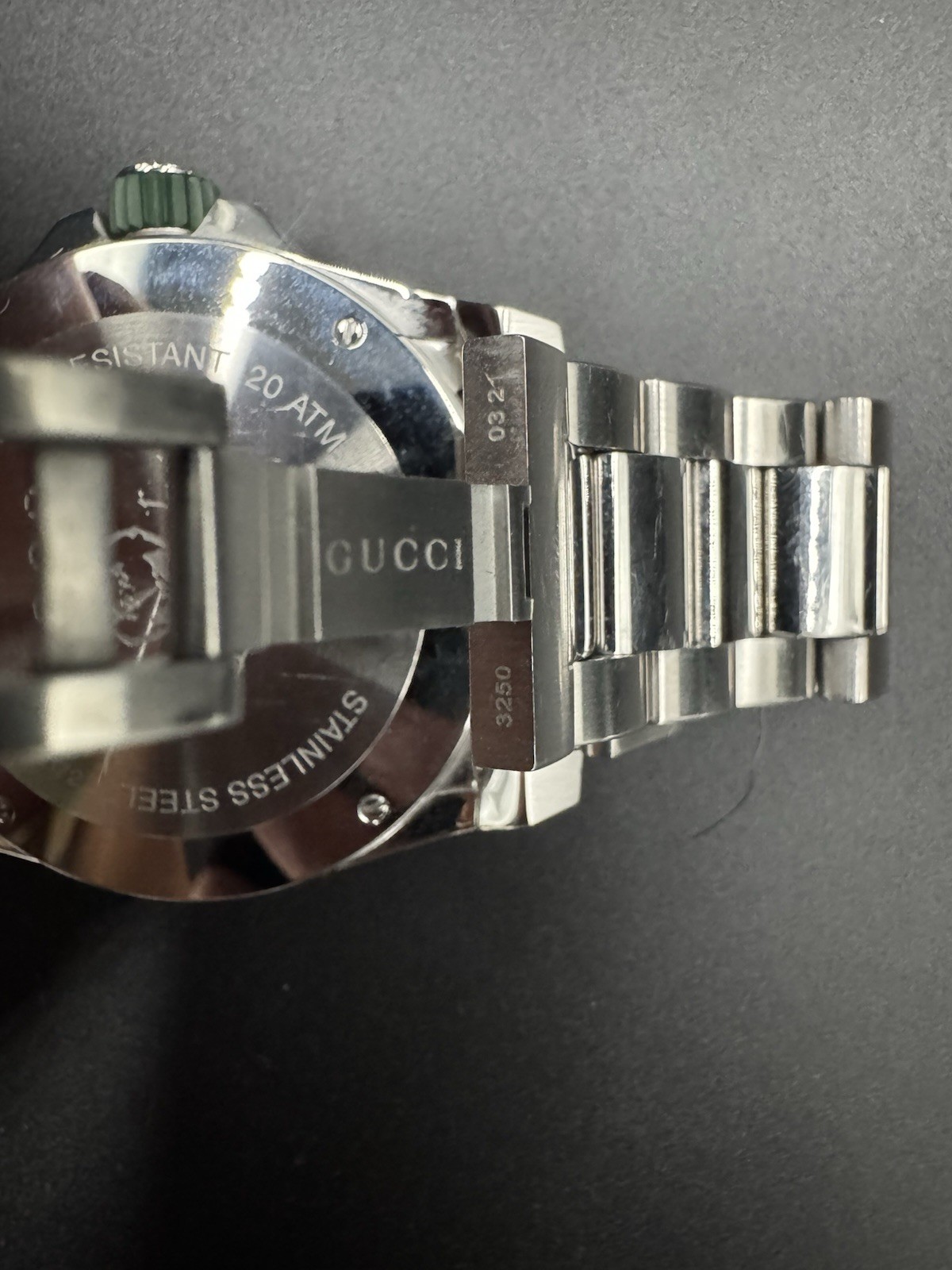 Gucci Green Red Men’s Dive Watch 136.2 YA136222 Diver Silver Christmas Holiday