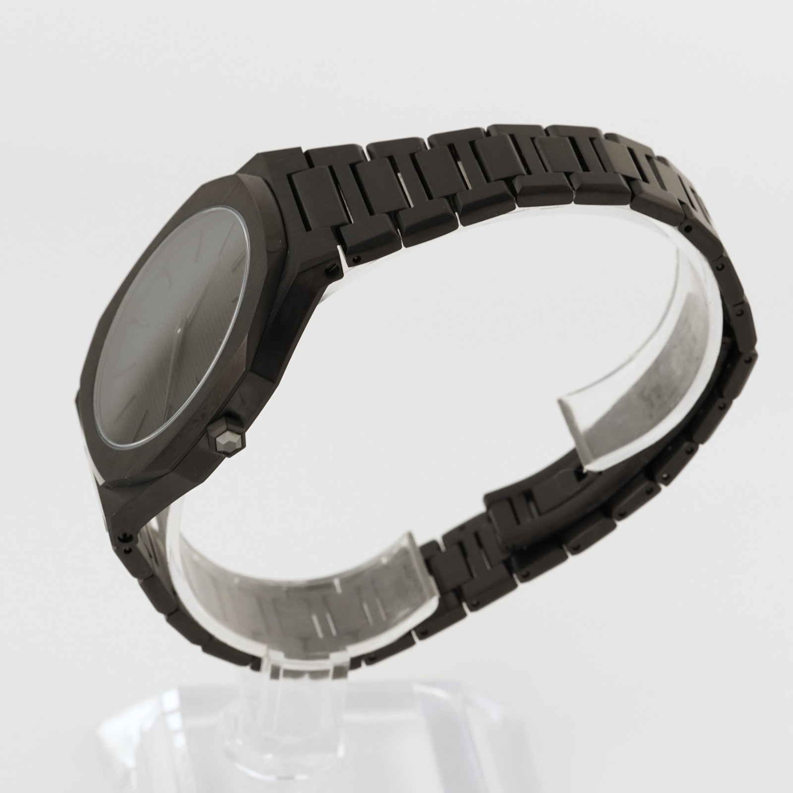 D1 Milano Shadow Ultra Thin Bracelet Watch 40mm – D1-UTBJSH