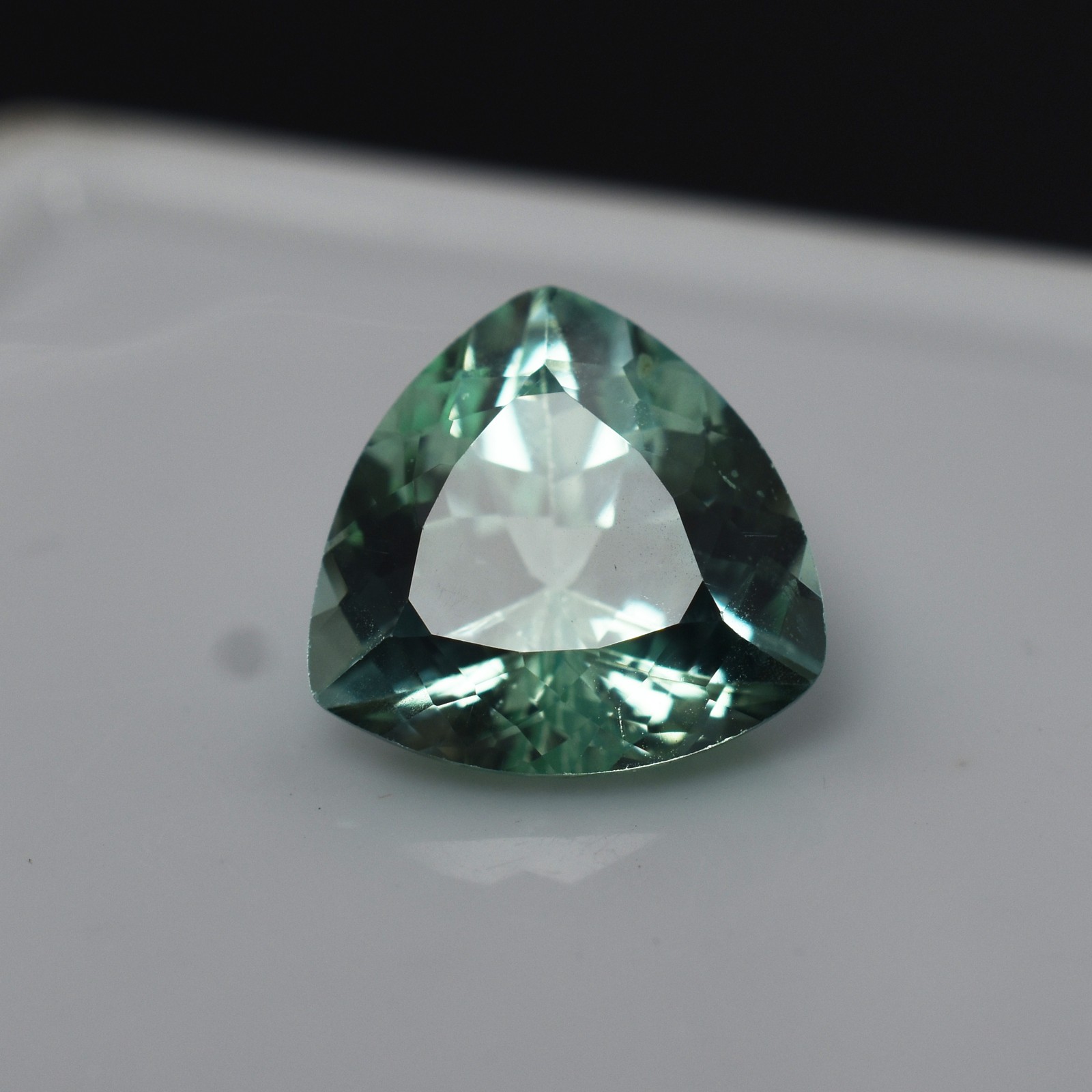 14.60 Ct NATURAL Bluish Green Sapphire Trillion Cut CERTIFIED Loose Gemstone