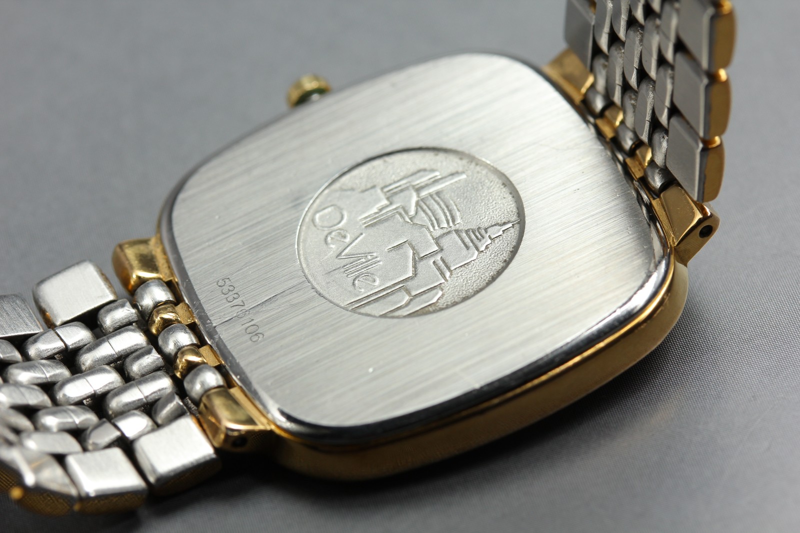 [Near MINT] 1991 OMEGA De Ville Cal.1378 30mm Gold Dial Vintage Men’s Qz Watch