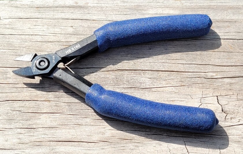 Lot of (3) Lindstrom Series HS 8160 Pliers Cutters Foam Handles Volume Discount