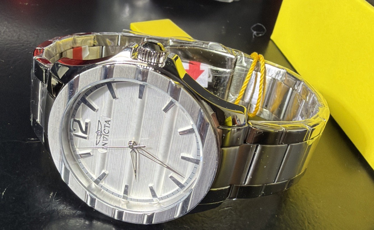 Authentic Invicta 50329 Quartz Watch Silver Dial Stainless Steel 43mm Men