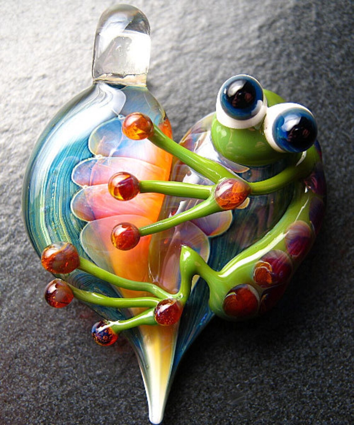 Boomwire – Glass Heart Frog pendant – Contemporary Handmade lampwork jewelry