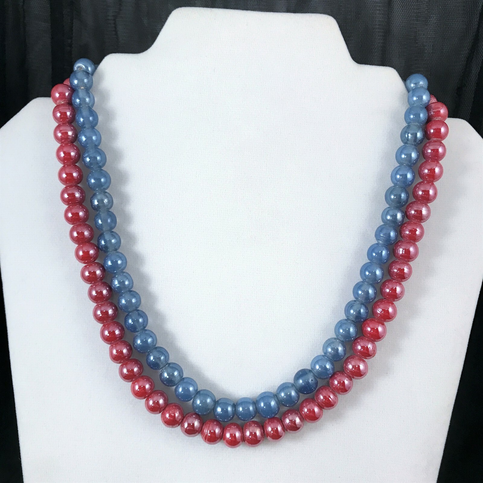 2 Pcs – Red and Blue Glass Necklace Vintage Retro Simple Chic Business Casual