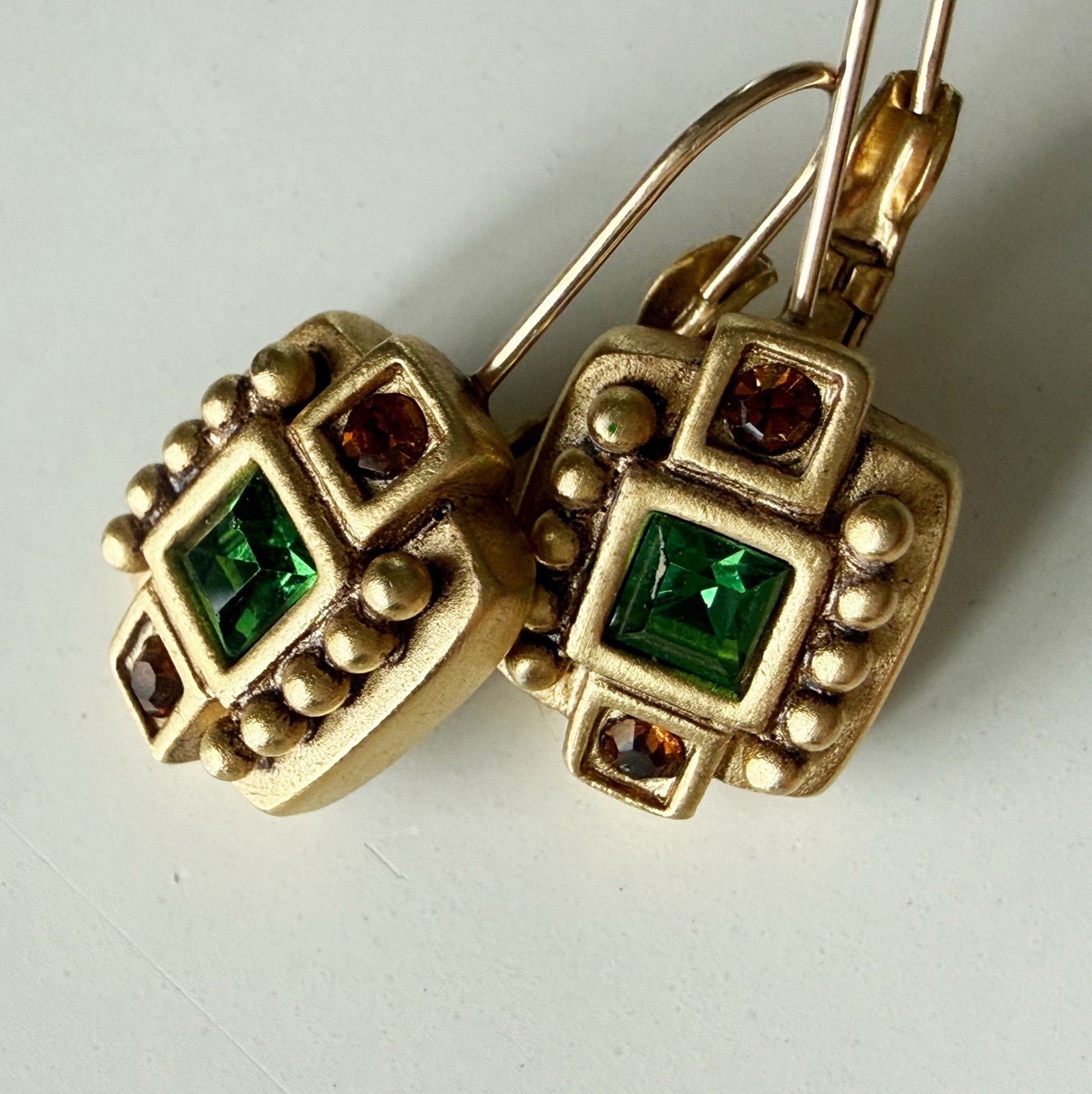 OSCAR DE LA RENTA Leverback Dangle Earrings : Matte Gold, Green + Brown Crystal