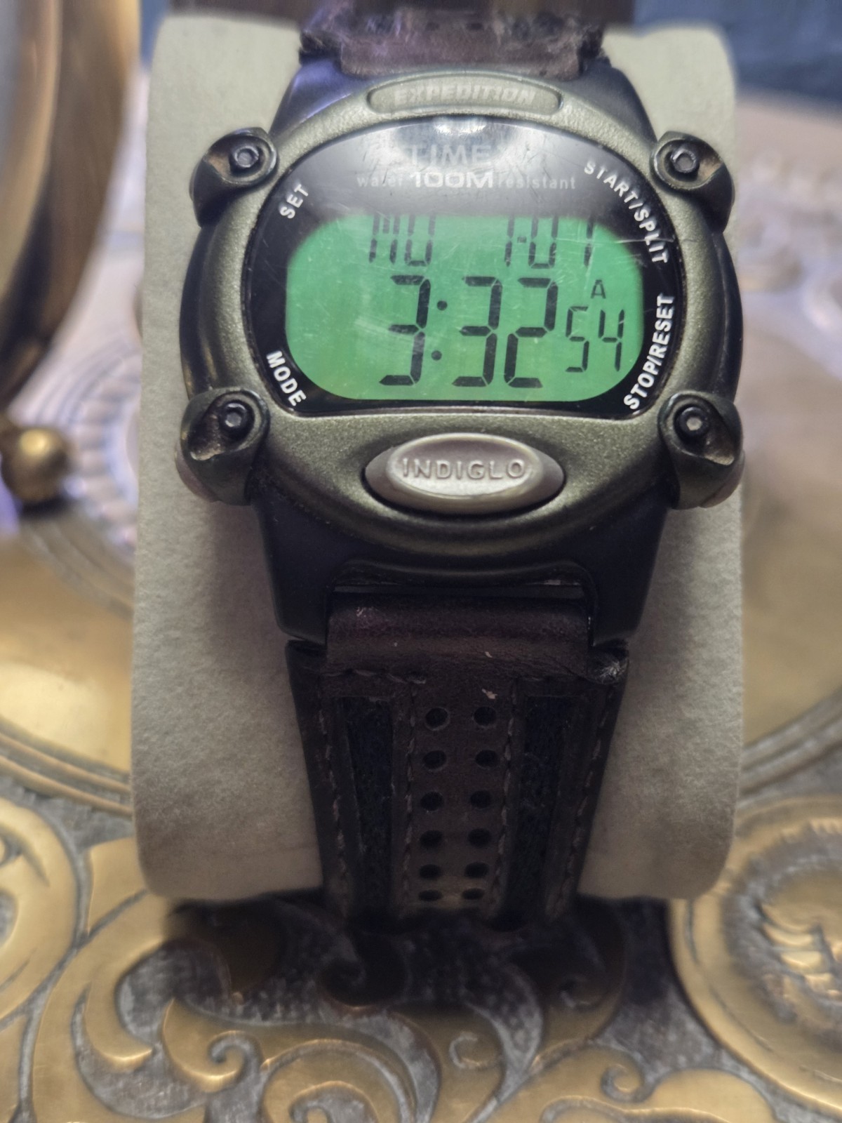 Vintage Timex Expedition 866 Digital Indiglo Watch Leather Band Runs New Battery