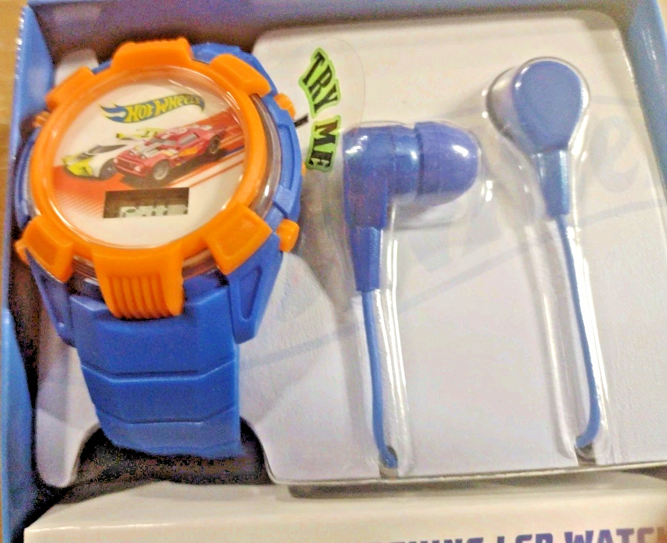 Kids Watch Hot Wheels Kids Watch Light-Up LCD Display & Earbud Set New. T13