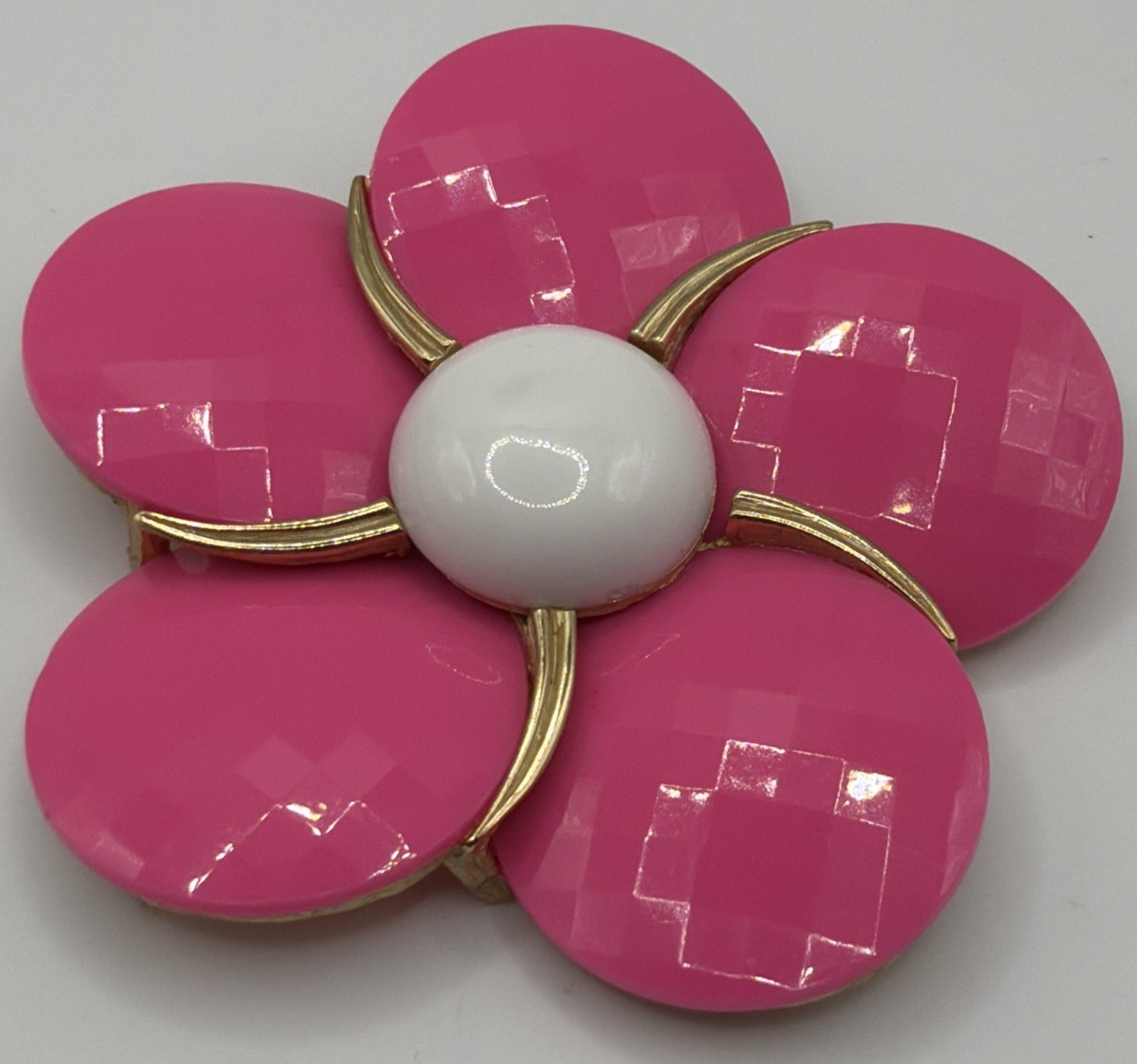 Vintage Crown Trifari Large Pink & White Faceted Petal Brooch 2.75”