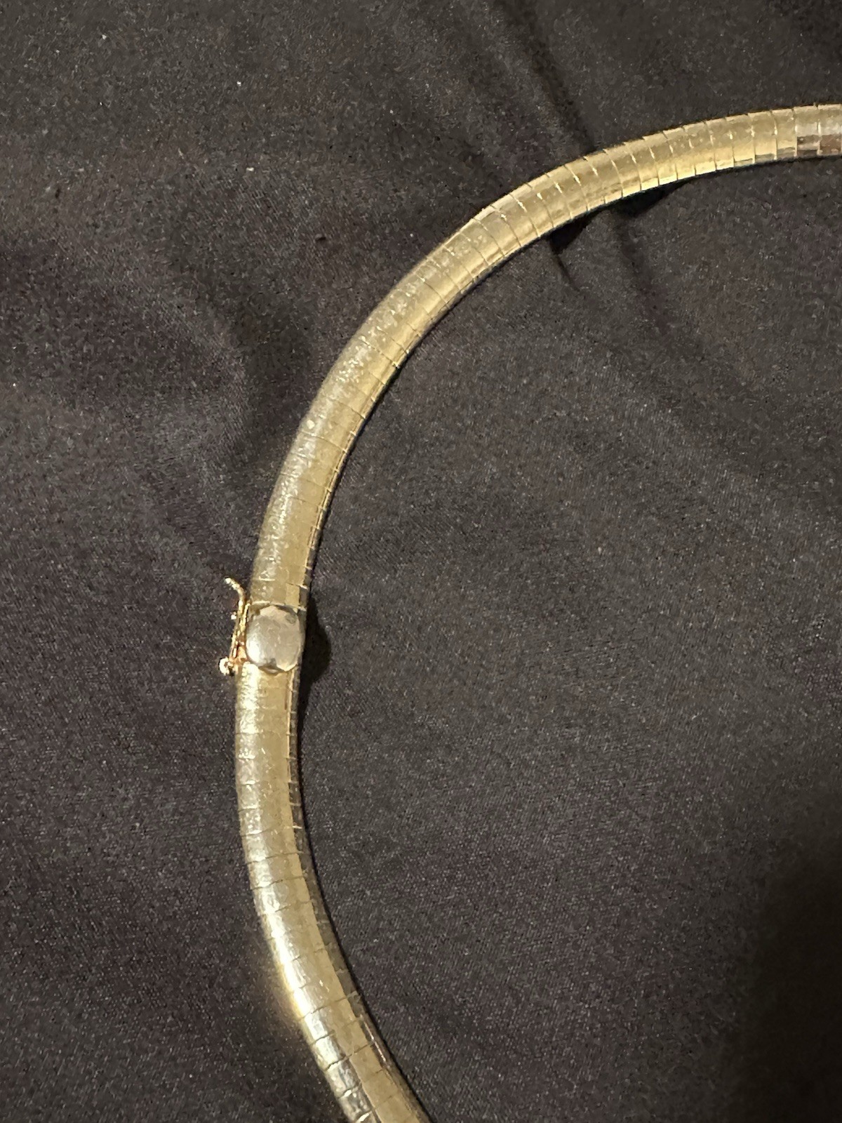 Goldtone OMEGA Necklace 18 Inches Long 1/4 Inch Wide Great Condition Vintage 80s