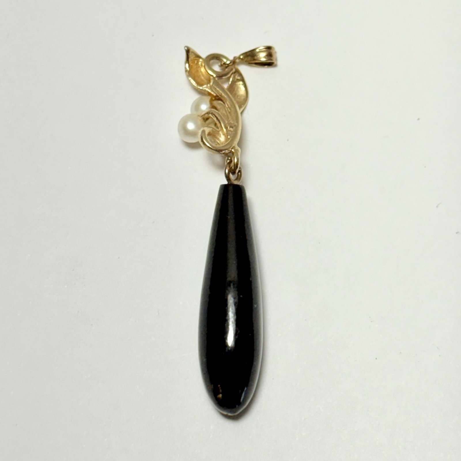 Vintage 13K Yellow Gold Black Coral Triple Pearl Leaf 44mm Dangle Pendant 1.95g